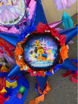 Lego movie bola star pinata