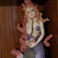 Sirena, Aproximadamente 2 Pies De Alta