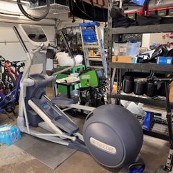 Precor EFX 885 Elliptical