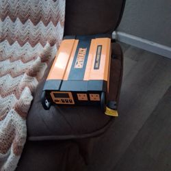 Dealt 1000 Watt Inverter