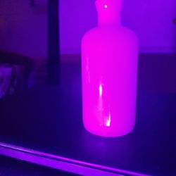 VINTAGE SELENIUM MILK GLASS PURFUME BOTTLE