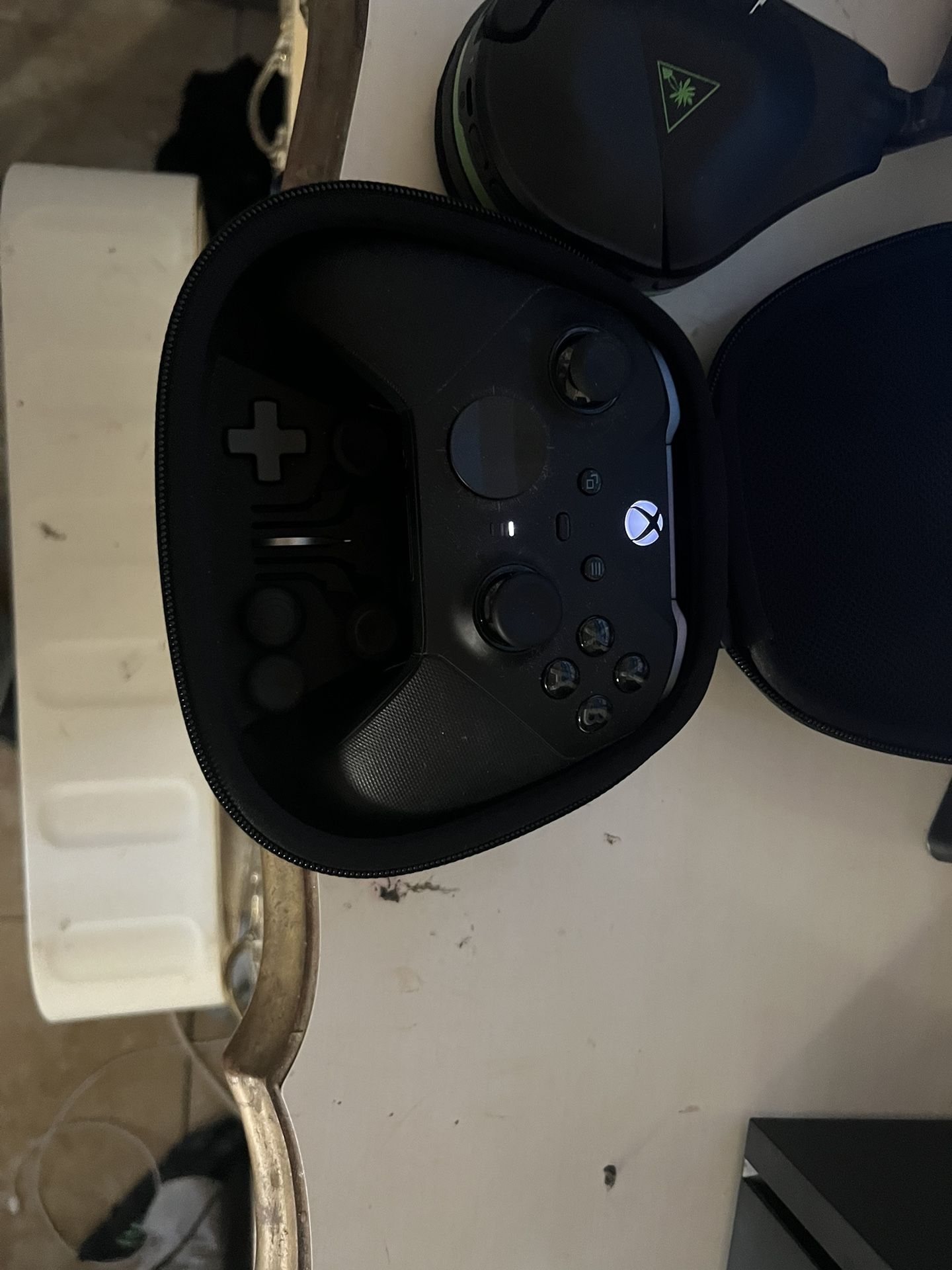 Bundle Gaming Setup, Xbox Series S, Gaming Desk, Gaming Curved Screen, 2TB  External Storage, 3 Controllers, Gaming Chair for Sale in Nicholson, GA -  OfferUp