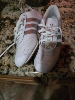 Authenticity Guarantee
Adidas Taekwondo Athletic Lace Up Womens Sneakers In White Silver