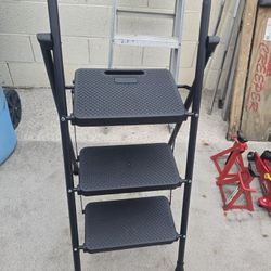Step Ladder 