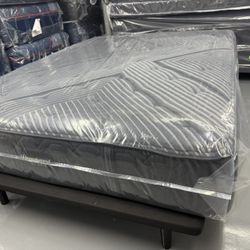 QUEEN SIZE SIMMONS BEAUTYREST BLACK SERIES 1 (MEDIUM) MATTRESS & BOX SPRING BED SET