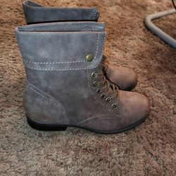Women Boots