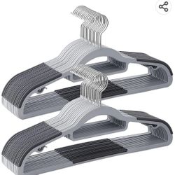 Set of 30 Clothes Hangers, Non-Slip Plastic Hangers, Space-Saving Coat Hangers, 0.5 cm Thick, 42 cm Long, Silver 360° Swivel Hook, Light Grey and Dark