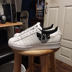 ADIDAS    SUPERSTAR