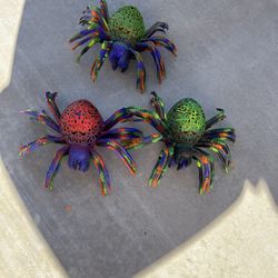 14 Custom Panted Glow In The Dark Spiders , Super Cool Halloween Decor!