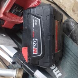 M28 Milwaukee Batter xc