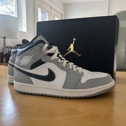 Jordan 1 Mid