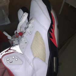 Jordan 5 Fire Red