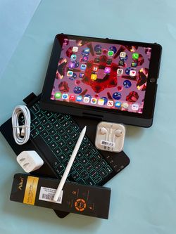 Apple IPad 9th Generation (10.2” Retina /Touch ID /IOS 26/ 2021 Model) 64GB with Pen, Keyboard  & Accessories