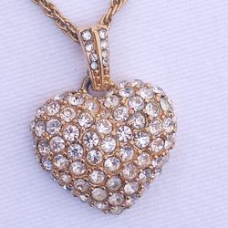 Vtg.MONET SIGNED GOLD PLATED RHINESTONE HEART NECKLACE
