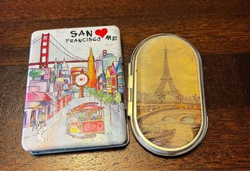 Hand purse mirors