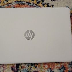 HP Laptop 15-db000