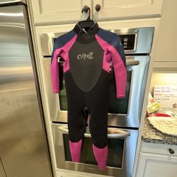 Youth Size 8 Unisex O’Neil Wetsuit Excellent Condition
