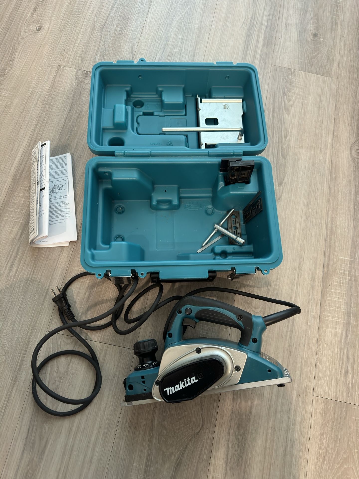 Makita planer Saw 