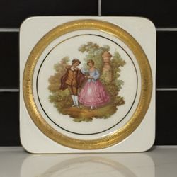 Vizavi T. Limoges Fragonard Courting Couple 24 KT Gold Porcelain Decor Plate