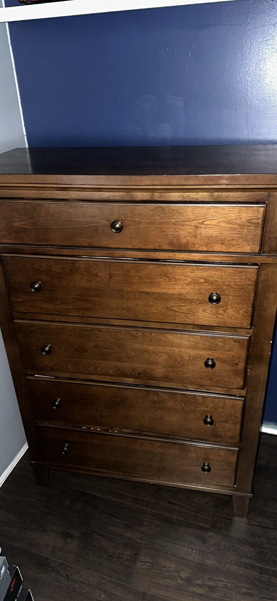 Dresser