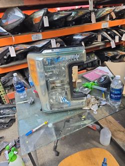 OEM 2017-2019 Ford F-250 F-350 Halogen Headlight Right/Passenger #HC3B-13005-AE