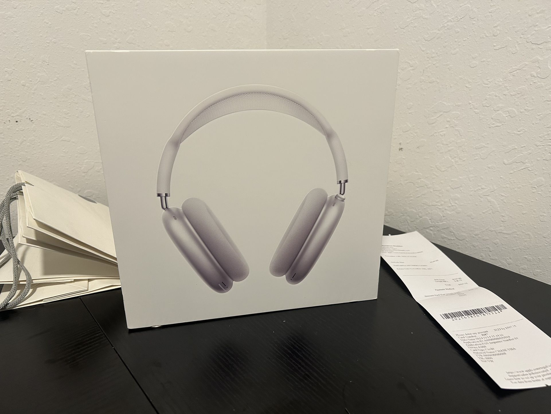 Apple Max Headphones