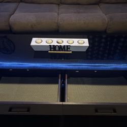 Entertainment center