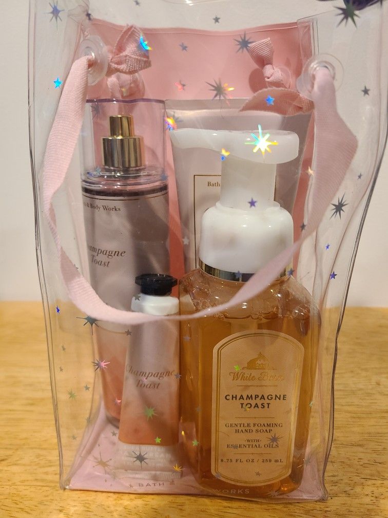 Bath & Bodyworks Champaign Toast Gift Set