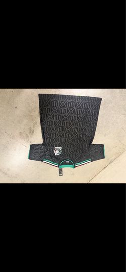 Black XL Mexico jersey