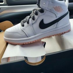 Jordan 1's Mids Size 11c,$100 