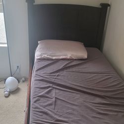 2 Twin Size Bed and Bed Frame 