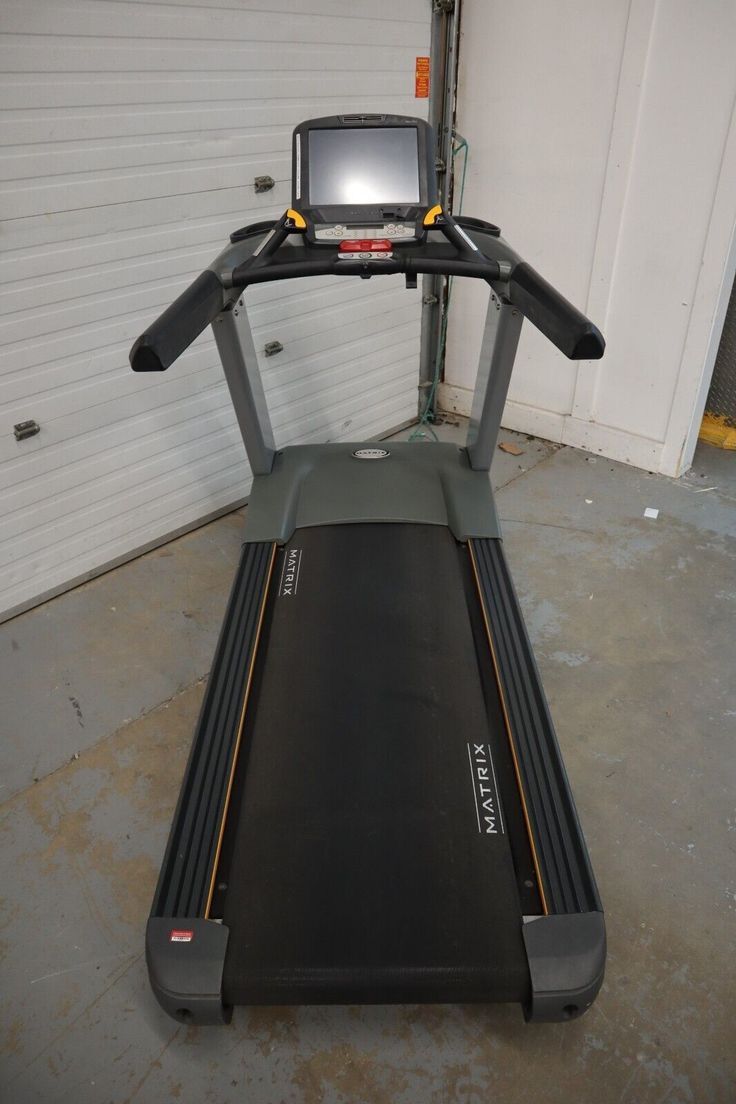 Used Matrix Treadmill