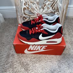 Nike Air, Size 9.5 Men’s, Red, Black, White 