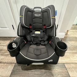 Graco 4ever 4 In 1 Car seat . 