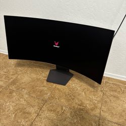 LG 39GS95QE 39” 1440P 240Hz OLED Gaming Monitor
