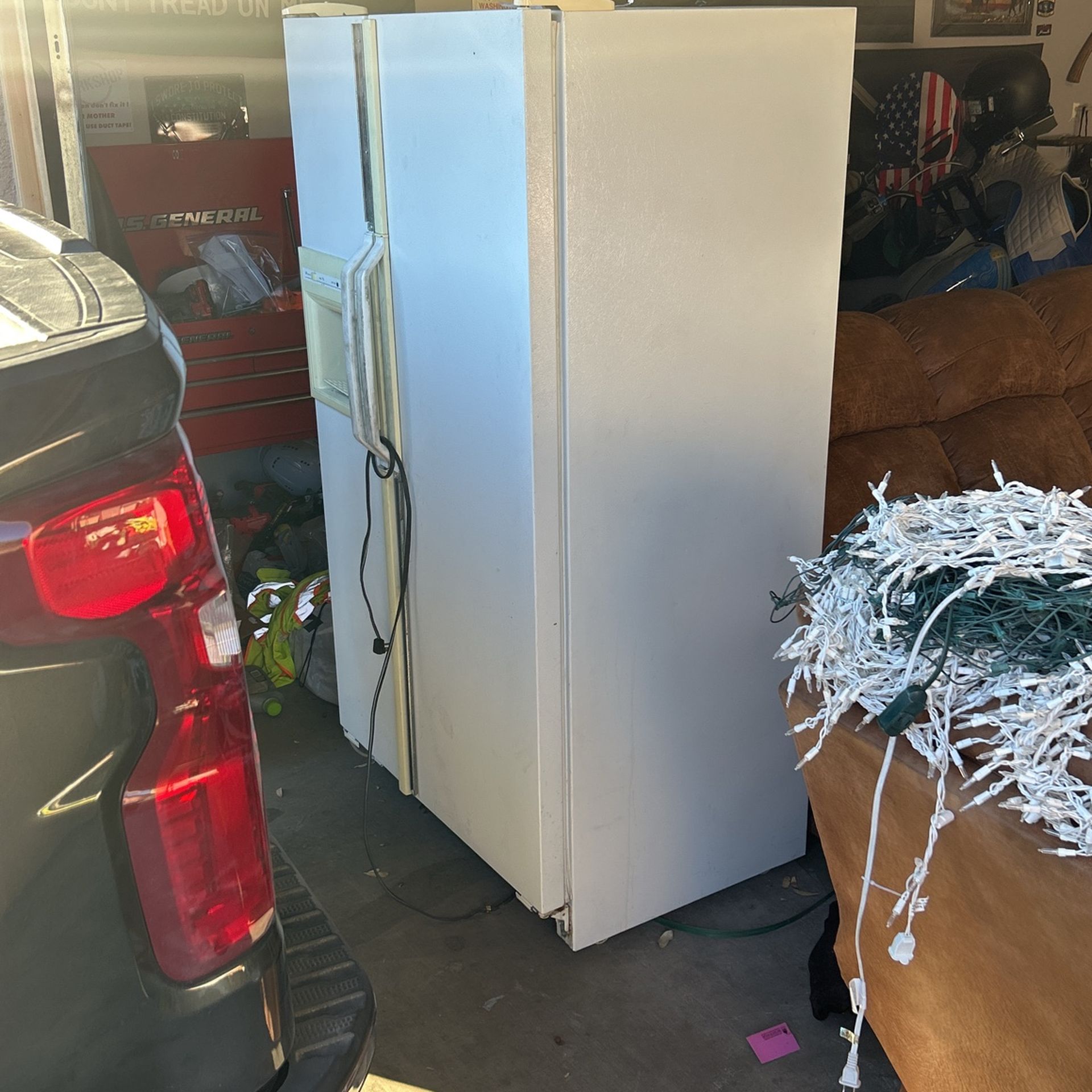 Working Fridge