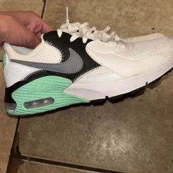 Nikes 