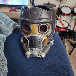 Star Lord Helmet/Mask, Glowing Eyes (Batteries Not Included) 