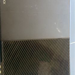 xbox one( no wires or controlelr