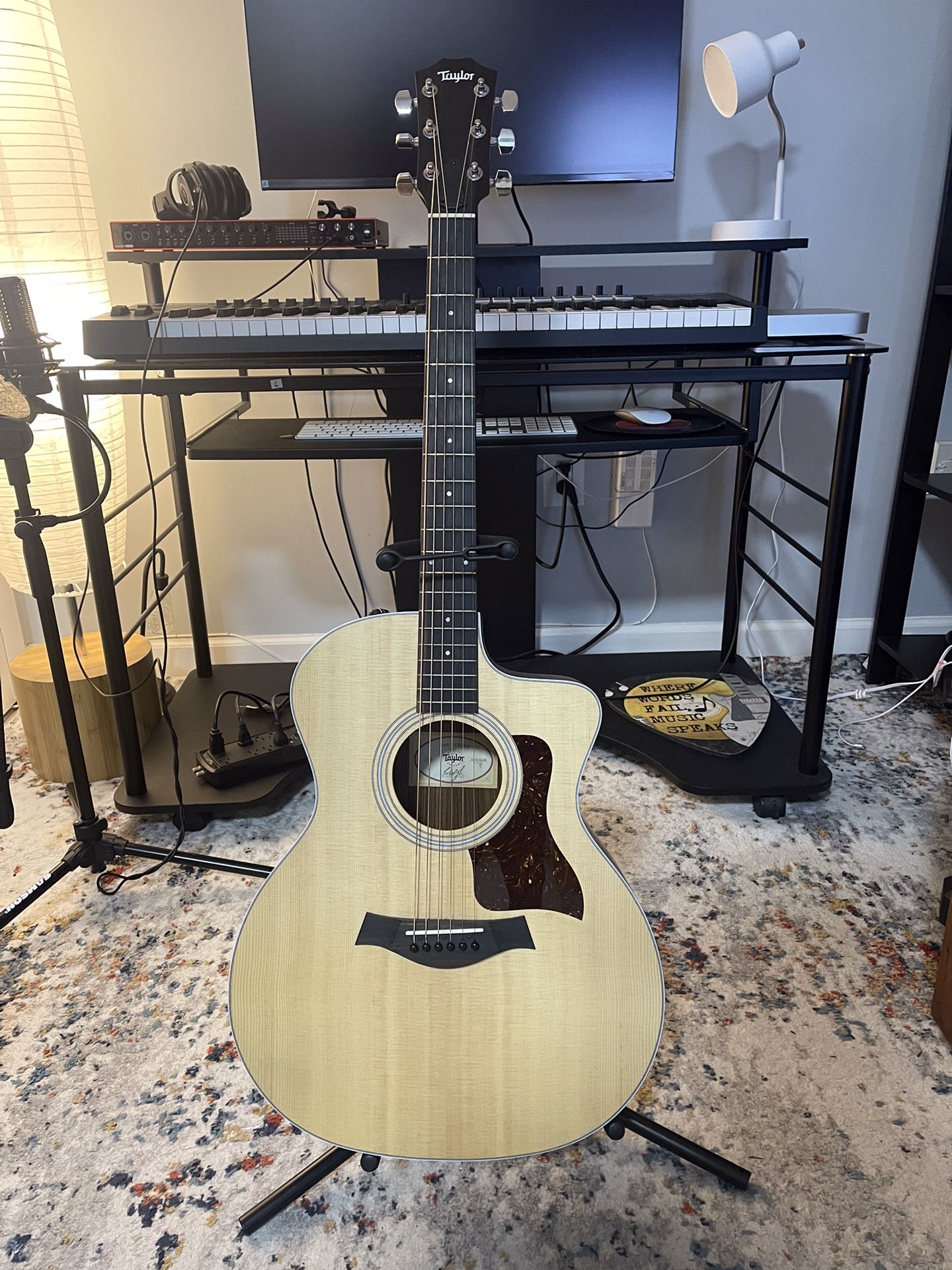 Taylor 214ce Electroacústica en excelente estado.