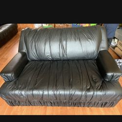 Leather Love Seat 