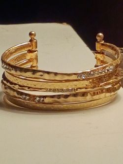 Bracelet