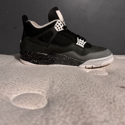 Air Jordan 4 Retro 
