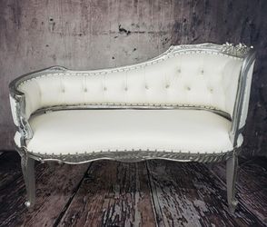 Love seat