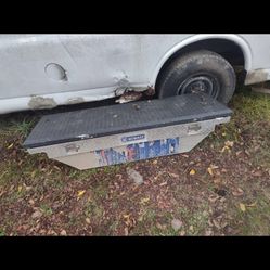 Kobalt s10 truck toolbox $200/bestoffer or Trade