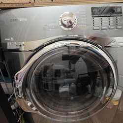 Samsung DRYER IN GREAT CONDITION