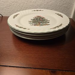 Christmas Decorative Plates