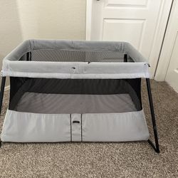 Baby BJorn Travel Crib