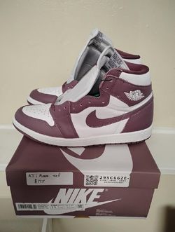 Deadatock Jordan Retro 1  Mauve Size 11 Comes With Original Receipt 