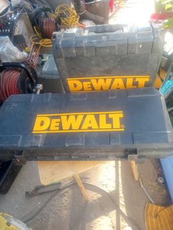 DeWalt Box